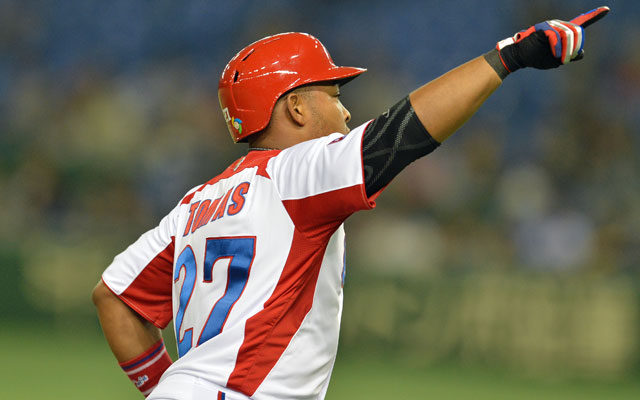 Free agent outfielder Yasmany Tomas will be fielding offers from several teams this offseason. (USATSI)