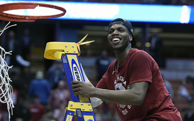 Oklahoma's Buddy Hield put on another show on Saturday. (USATSI)