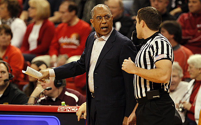 Just days after being fired by Minnesota, Tubby Smith is talking with Texas Tech about its opening. (USATSI)