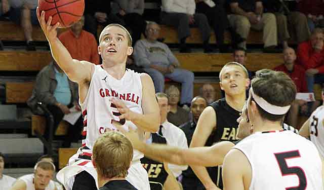 Jack Taylor heads to the hoop during his record-setting 138-point game in 2012. (USATSI)