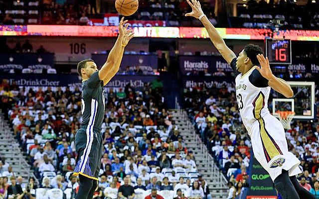 Steph Curry did Steph Curry things Saturday night. (USATSI)