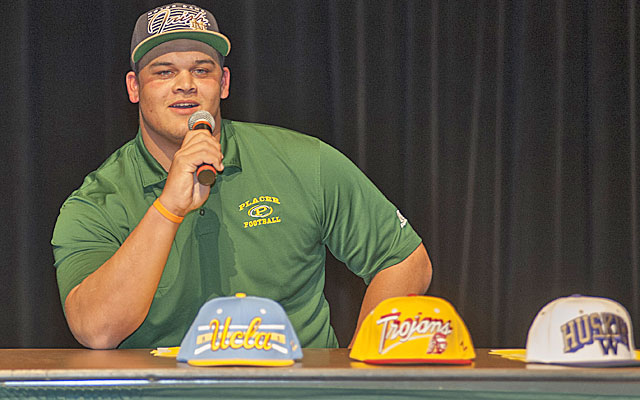 Eddie Vanderdoes signed with Notre Dame but wants to play at UCLA. (USATSI)
