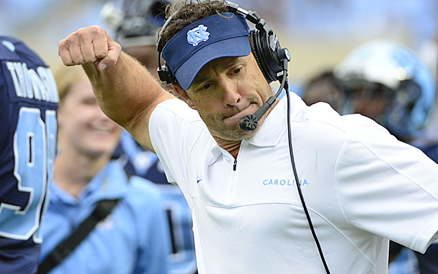 Larry Fedora says he uses the no-huddle offense to keep defenses honest, not rack up plays. (USATSI)