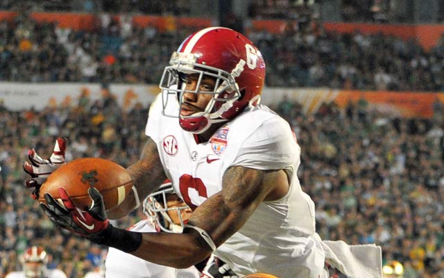 Report: Alabama fires staffer who provided Clinton-Dix benefits