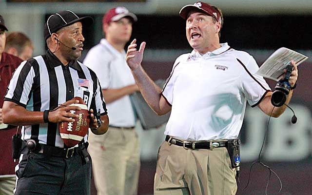 The disparity in referee compensation among conferences implies some games are more important than others. (USATSI)