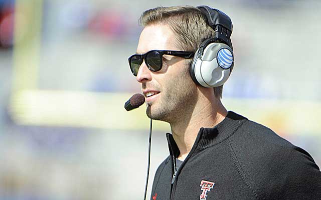 Kliff Kingsbury's Red Raiders face a huge test at Oklahoma. (USATSI)