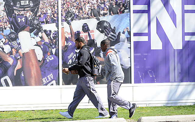 Northwestern players Traveon Henry and Chi Chi Ariguzo on campus to vote on union.  (USATSI)