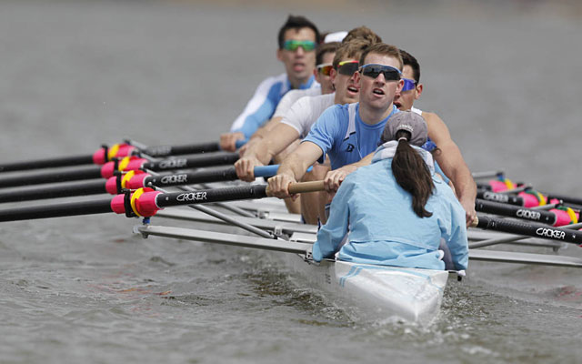 Columbia's lightweight rowing team is looking to raise money through social media. (gocolumbialions.com)