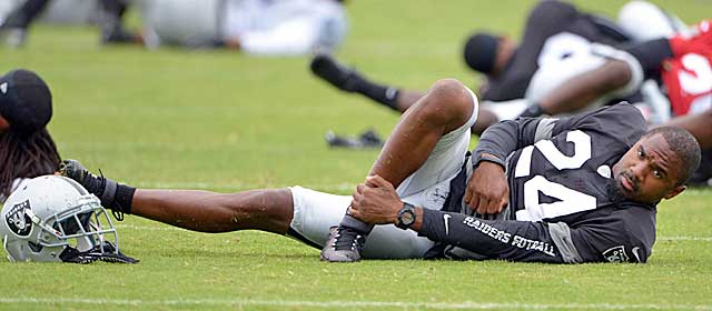 Charles Woodson says there's plenty left in the tank: 'I'm a heck of a football player.' (USATSI)