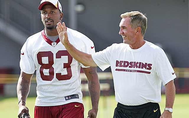 Mike Shanahan is happy to have a healthy Fred Davis back in the offense. (USATSI)