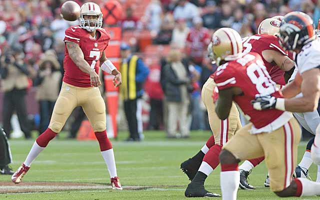 Colin Kaepernick finds Anquan Boldin, who is impressed with his new QB. (USATSI)