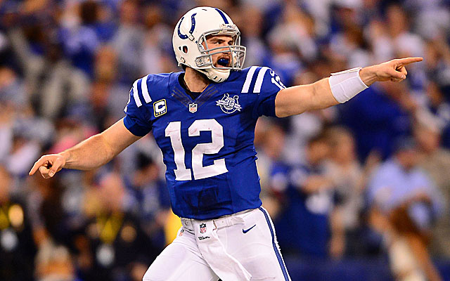 Andrew Luck's two touchdown passes lead Colts over Peyton Manning