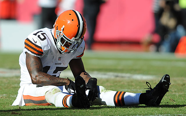 Davone Bess led the NFL with 14 dropped passes in 2013, the worst season of his career. (USATSI)