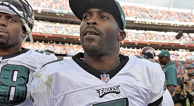 The Raiders look like the best spot for Michael Vick to land a starting gig. (USATSI)