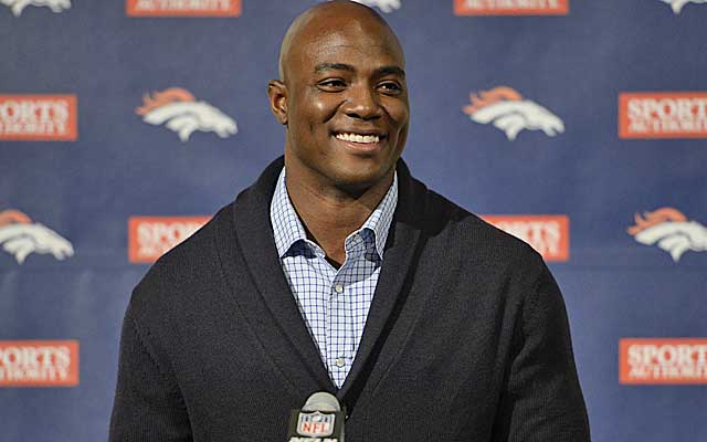 DeMarcus Ware, Denver Broncos restructure contract terms - Sports  Illustrated