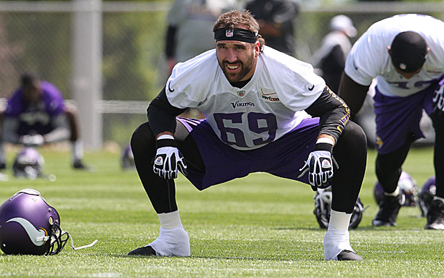 Jared Allen is seeking $12M a year but might have to settle for closer to $9M. (USATSI)