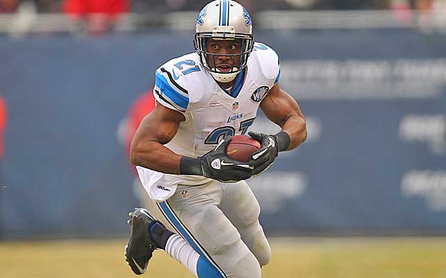 Reggie Bush has been a productive pass-catching back who could help a team.  (Getty Images)
