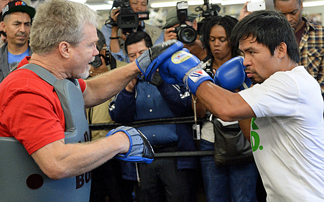 Freddie Roach has stated many times he believes Manny Pacquiao will KO Floyd Mayweather.  (Getty Images)
