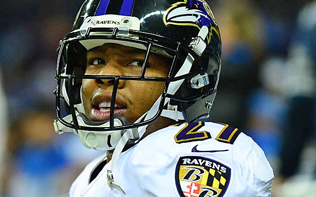 Ray Rice is still waiting for an NFL team to call.  (USATSI)