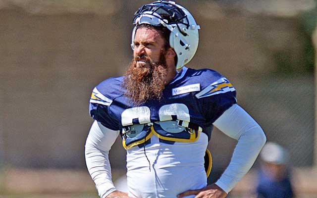 Chargers will not franchise tag Eric Weddle