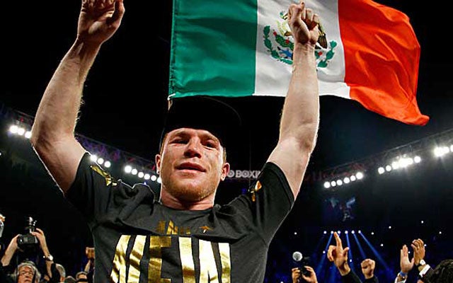 Canelo Alvarez looked like the more dominant fighter on Saturday night. (Getty Images)